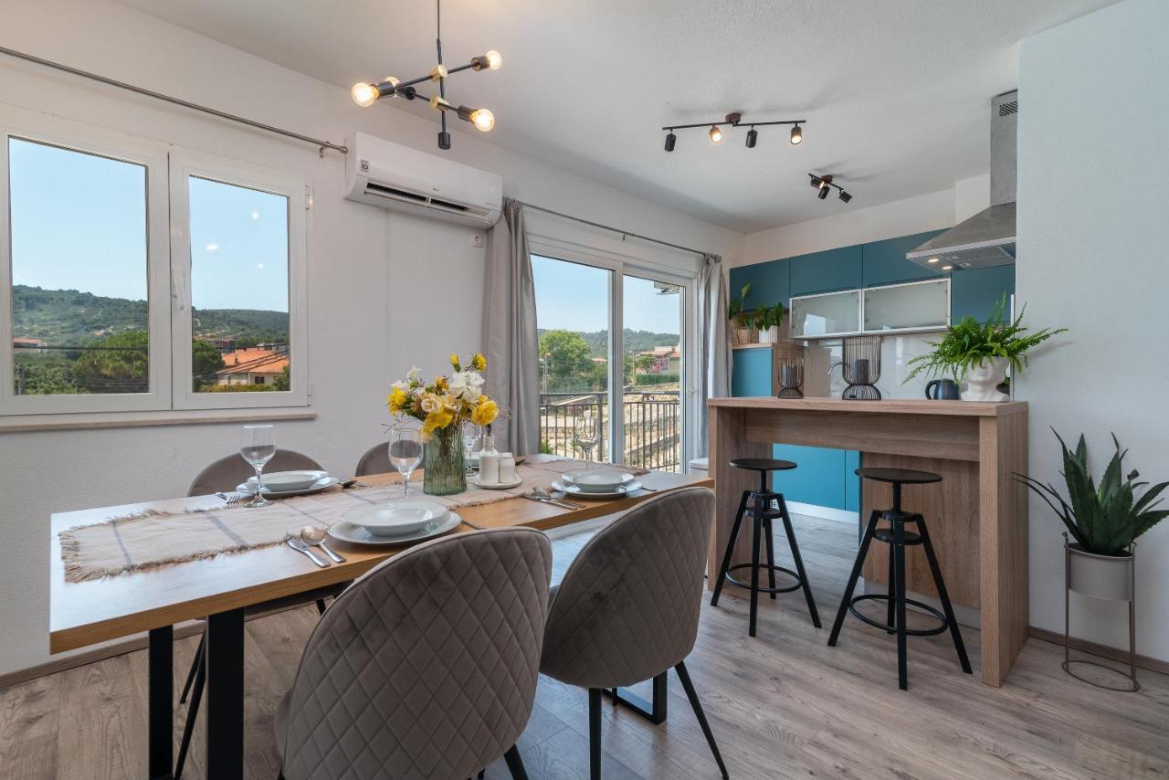 Beach Apartman Marela 斯拉汀 外观 照片