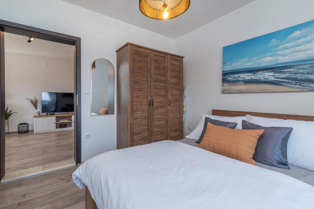 Beach Apartman Marela 斯拉汀 外观 照片