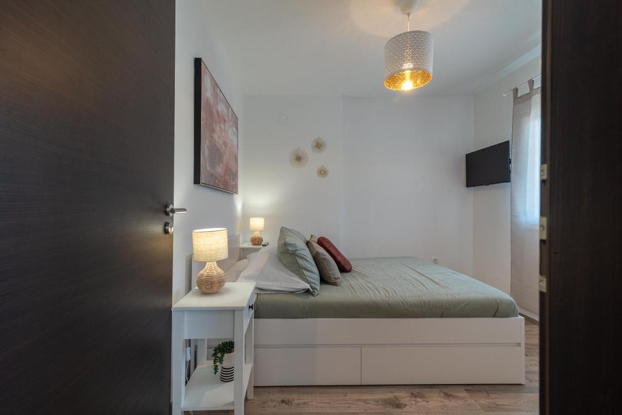 Beach Apartman Marela 斯拉汀 外观 照片